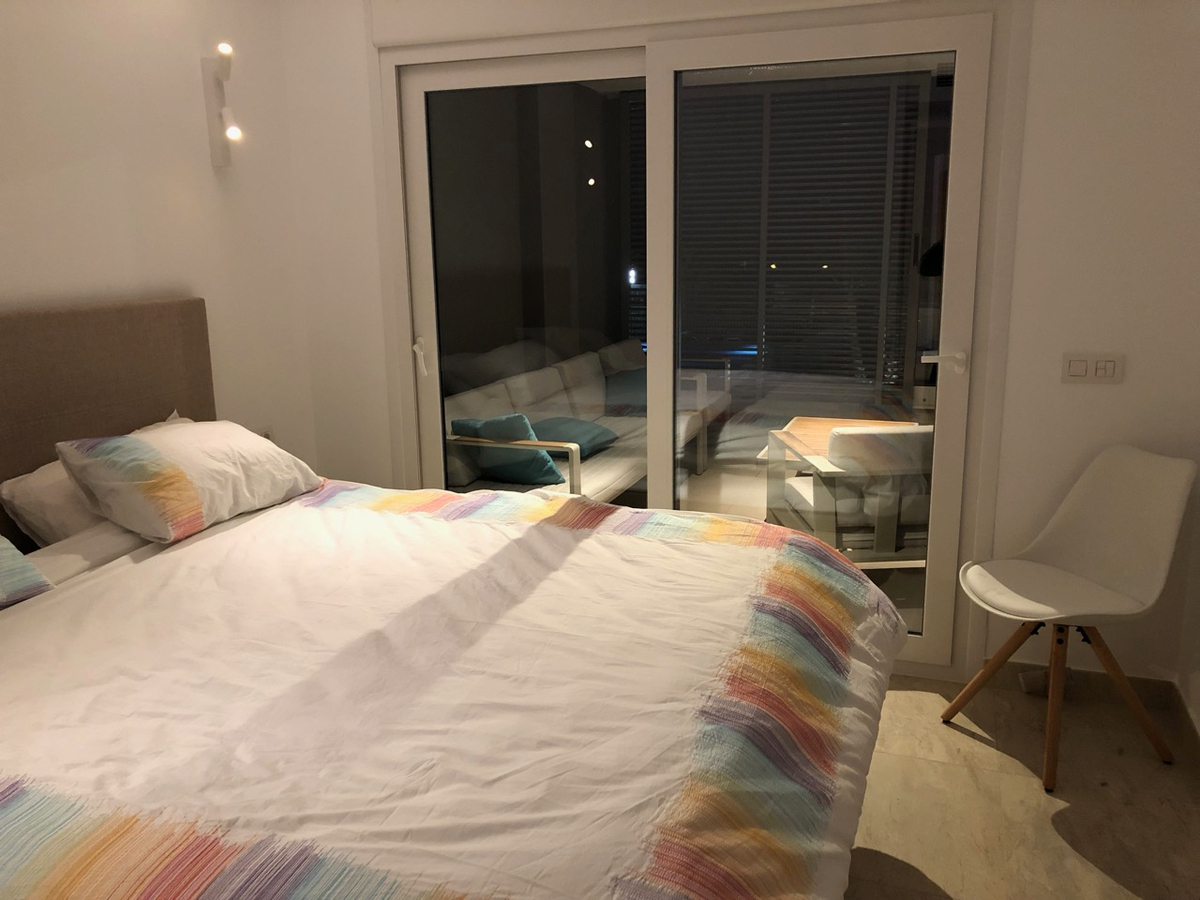 Luxe appartement met frontaal panoramisch zeezicht 