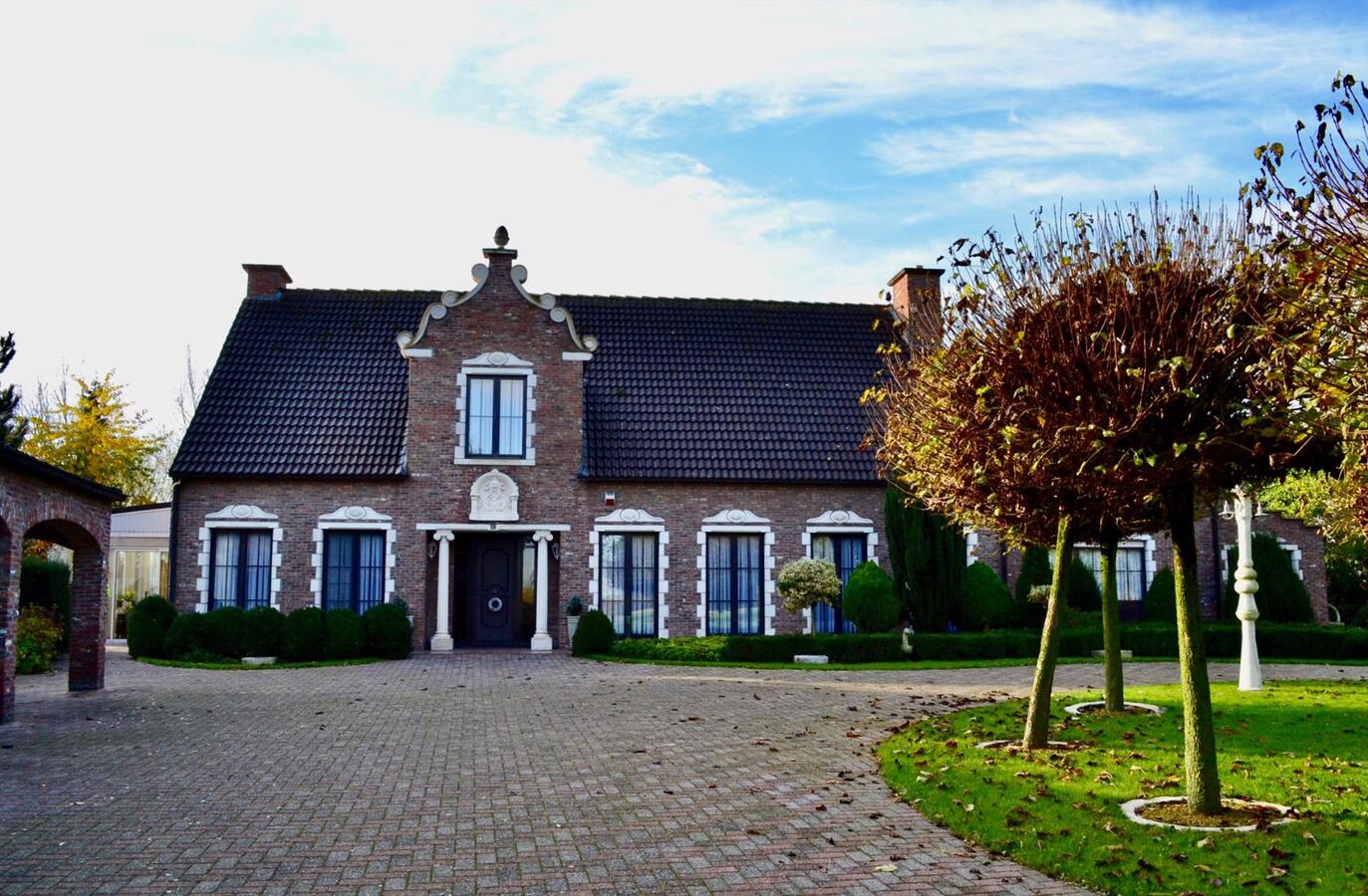 Landelijke woning met bijgebouw op ca. 2.154 m&#178; te Kruibeke (optie ca. 1,25 Ha grond) 