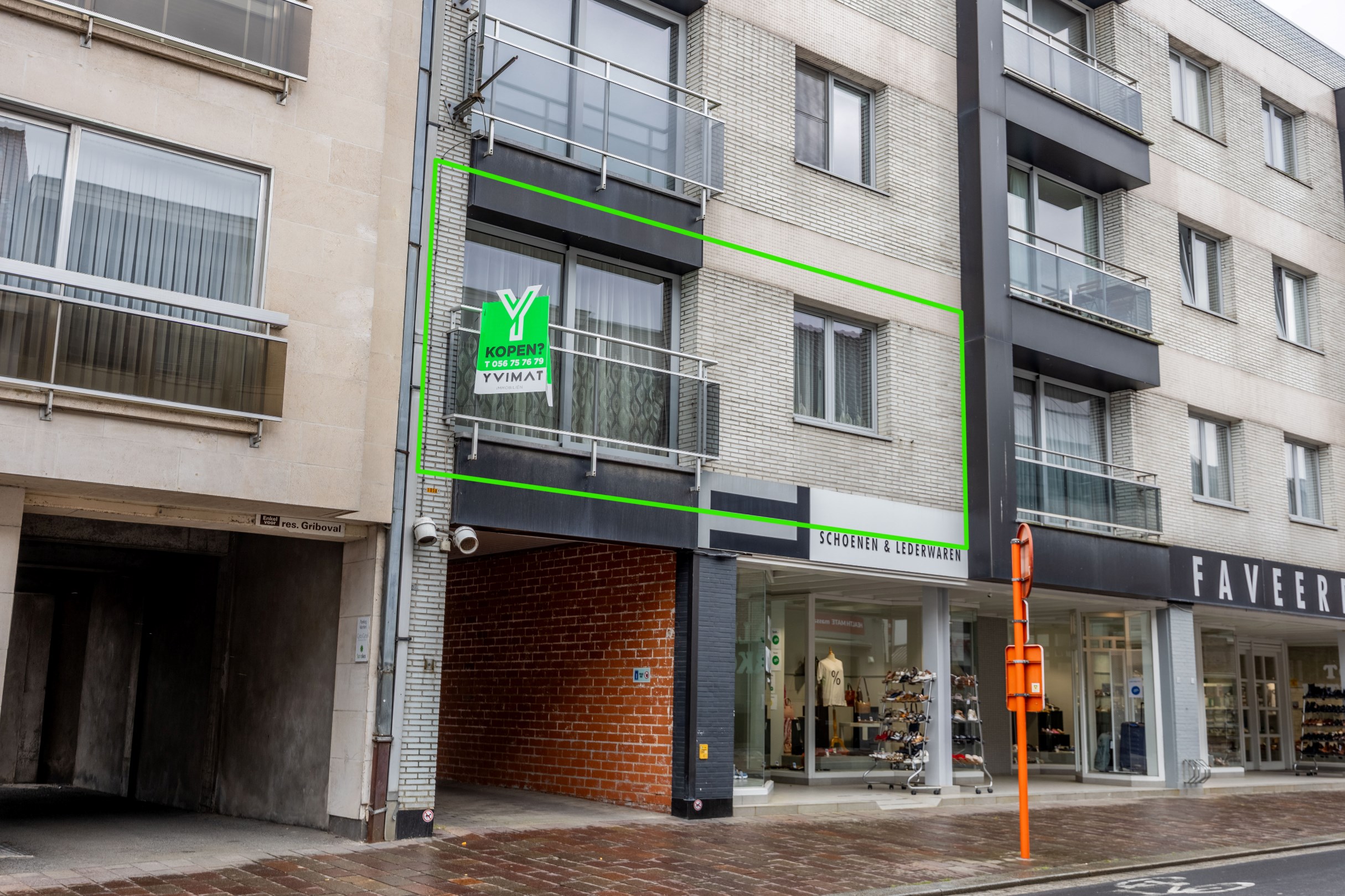 APPARTEMENT MET 3 SLAAPKAMERS EN GARAGE 