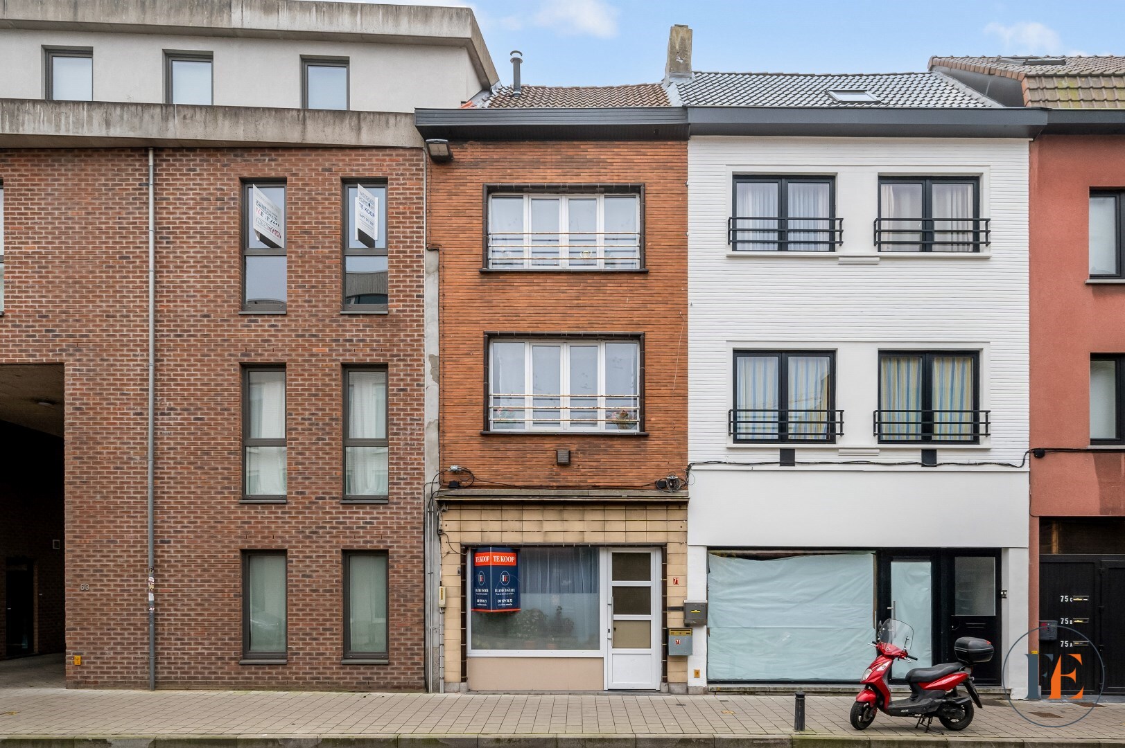 Woonhuis op wandelafstand van de Phoenixbrug. 