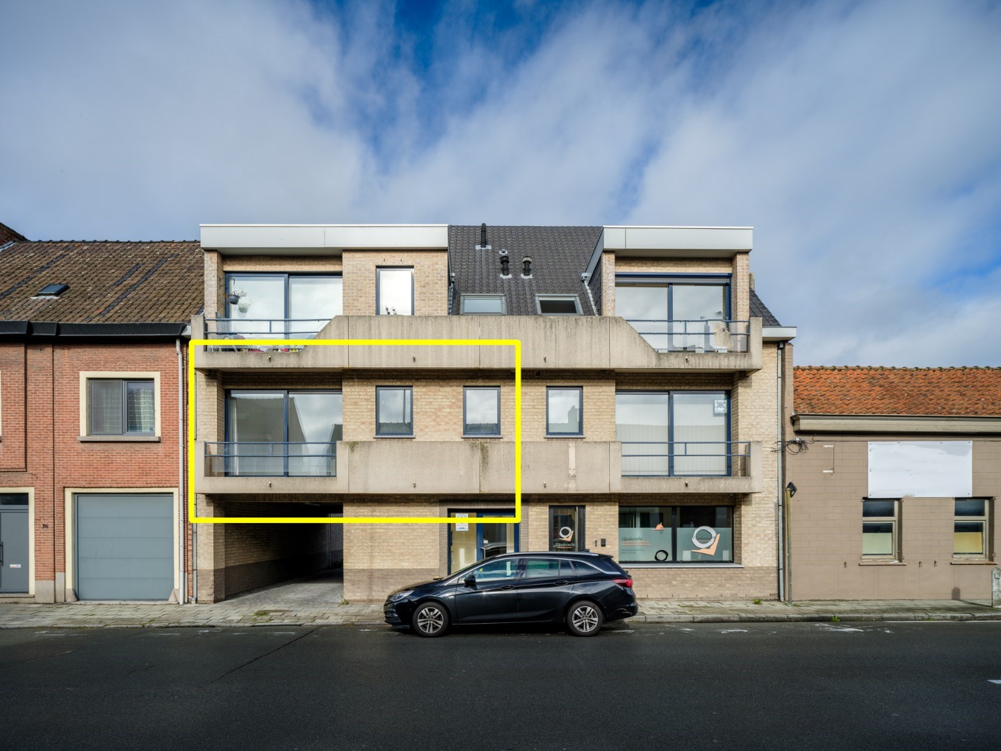 Instapklaar appartement met 2 ruime slaapkamers en garagebox! 