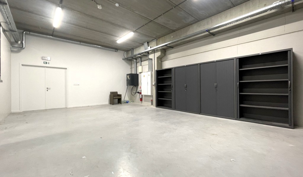 Magazijnen te huur vlakbij E313 in Geel