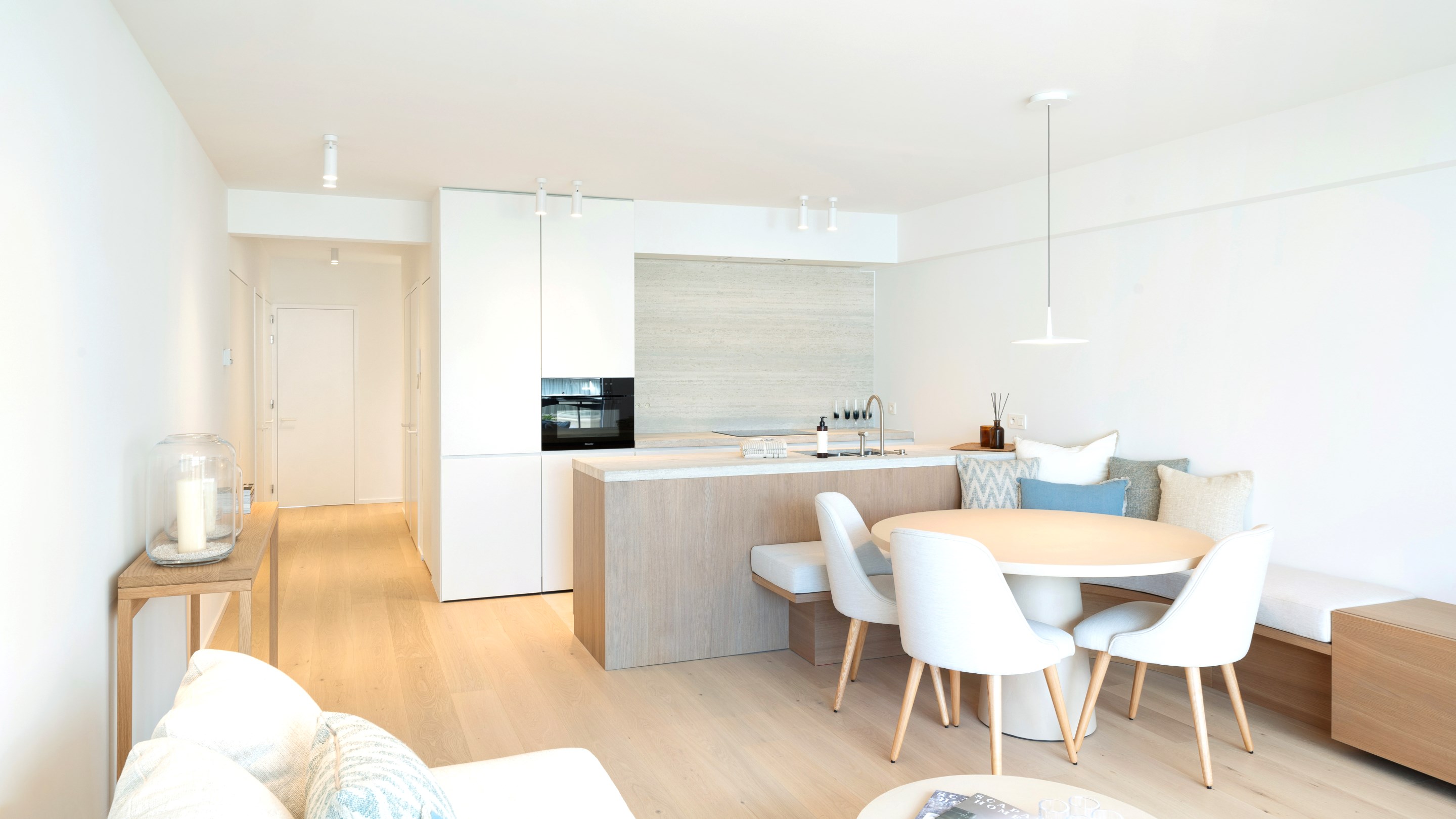 EXCLUSIEF APPARTEMENT MET 3 SLAAPKAMERS EN UITSTEKENDE LIGGING IN HARTJE KNOKKE 