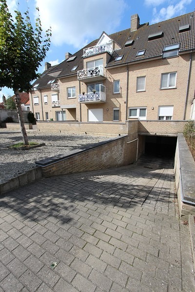 1 ondergrondse garage te huur centrum Koekelare 