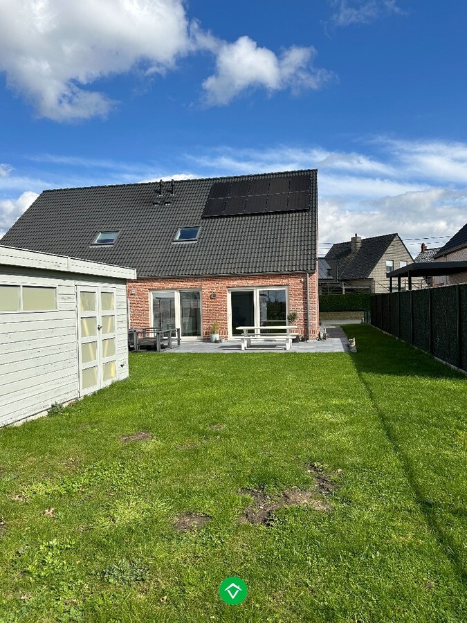 Ruime nieuwbouw woning met 3 slaapkamers, tuin en garage te Ichtegem 