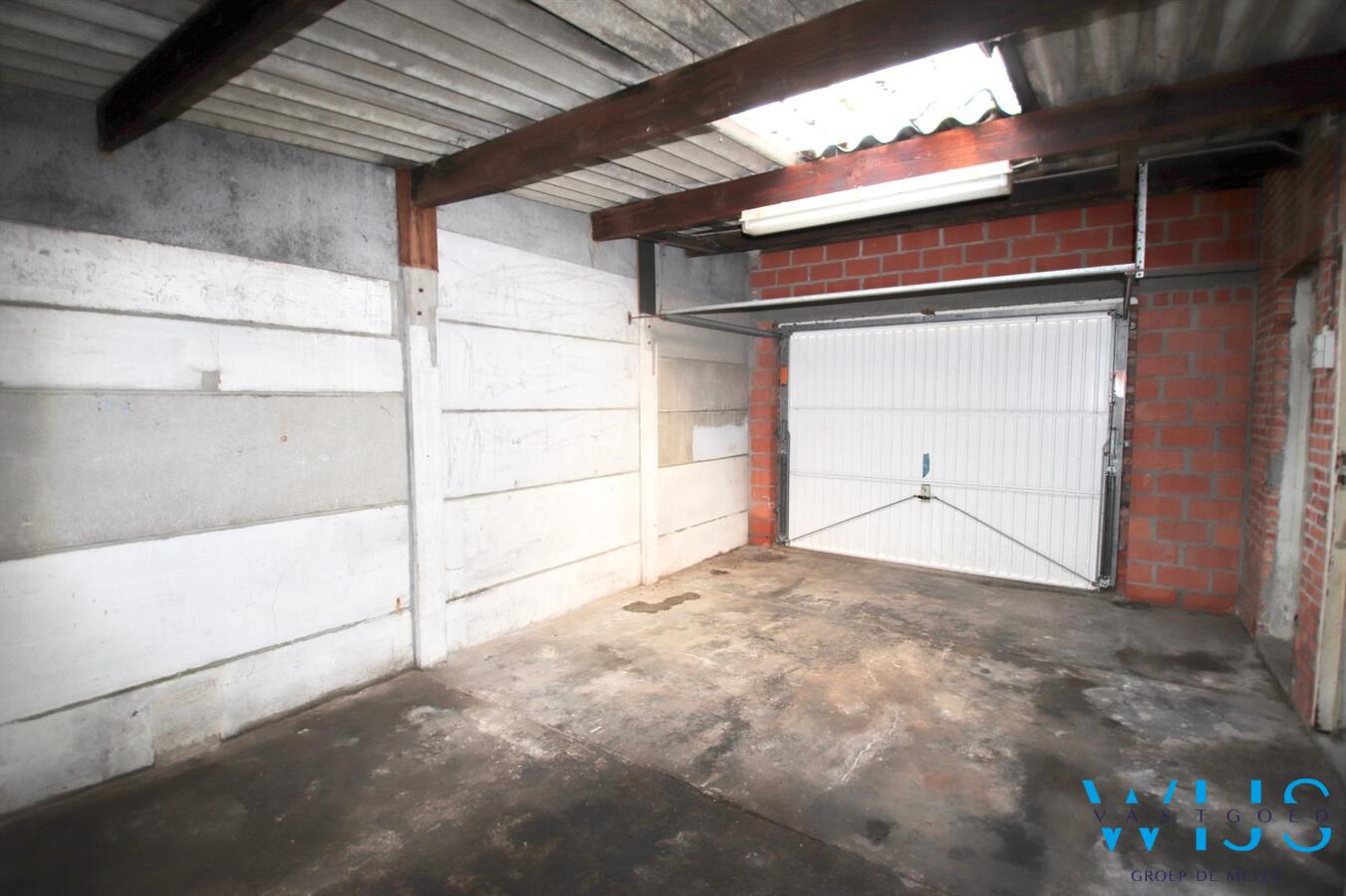 Te renoveren woonhuis op een mooi perceel van 870m&#178; te ERTVELDE! 