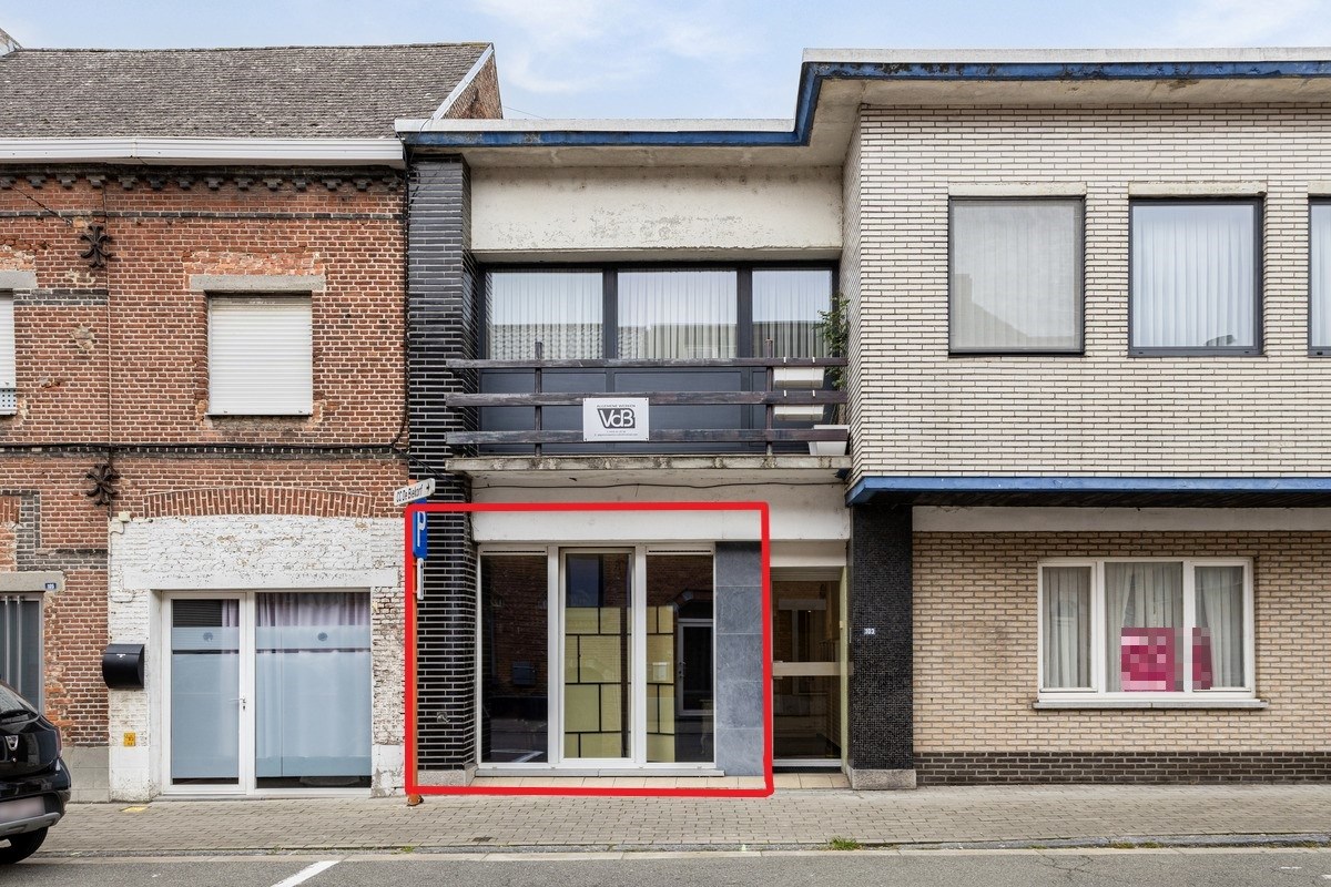 Gelijkvloers appartement met berging. 