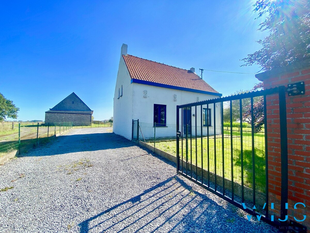 Landelijk gelegen huis met 3 slaapkamers te Bassevelde ! 