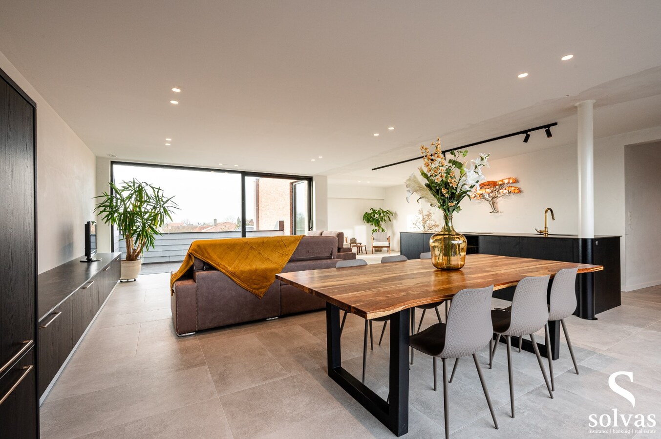 Luxe penthouse in hartje Zomergem! 