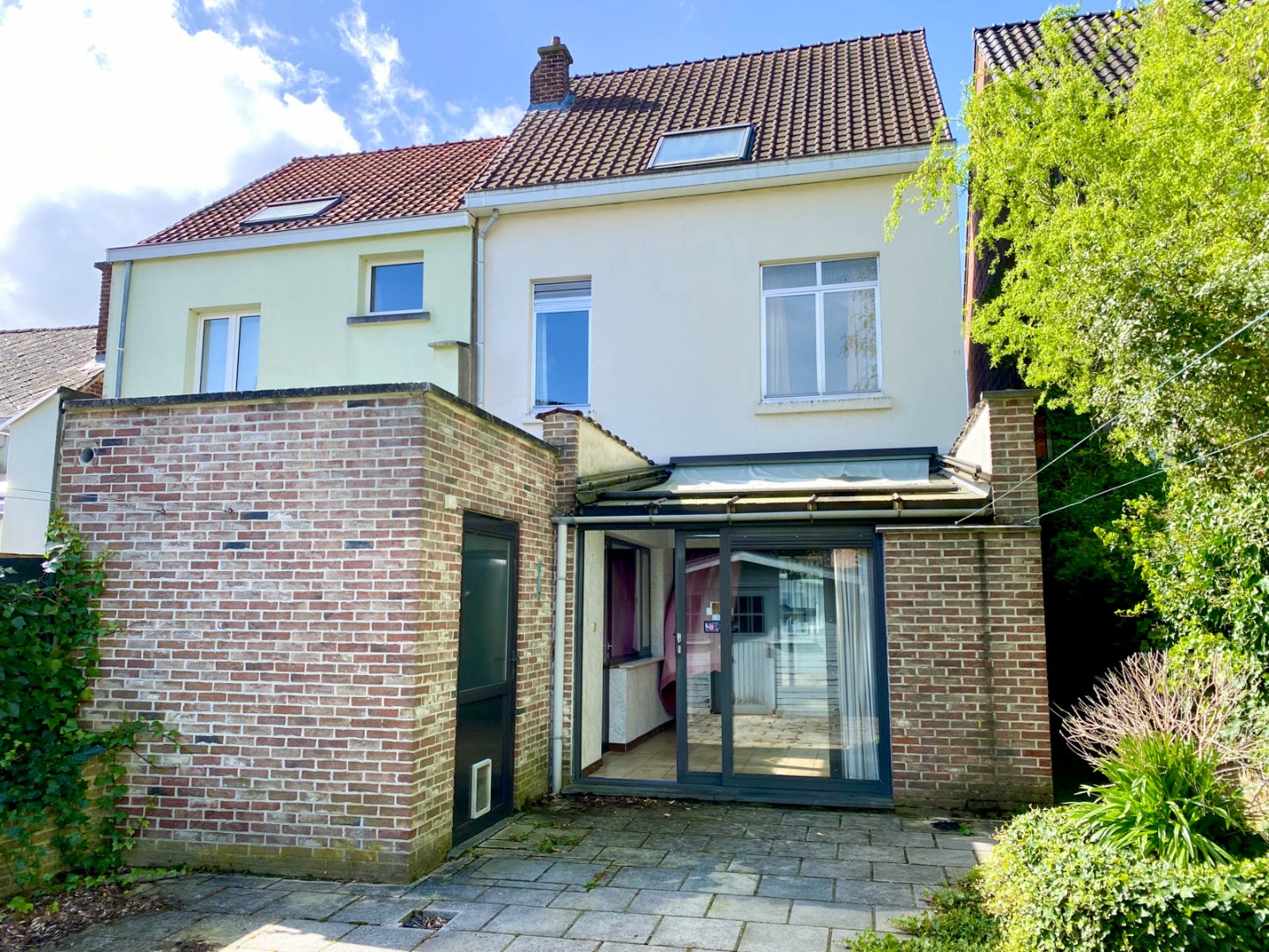 WONING met 3/4 kamers 1640 SINT-GENESIUS-RODE 