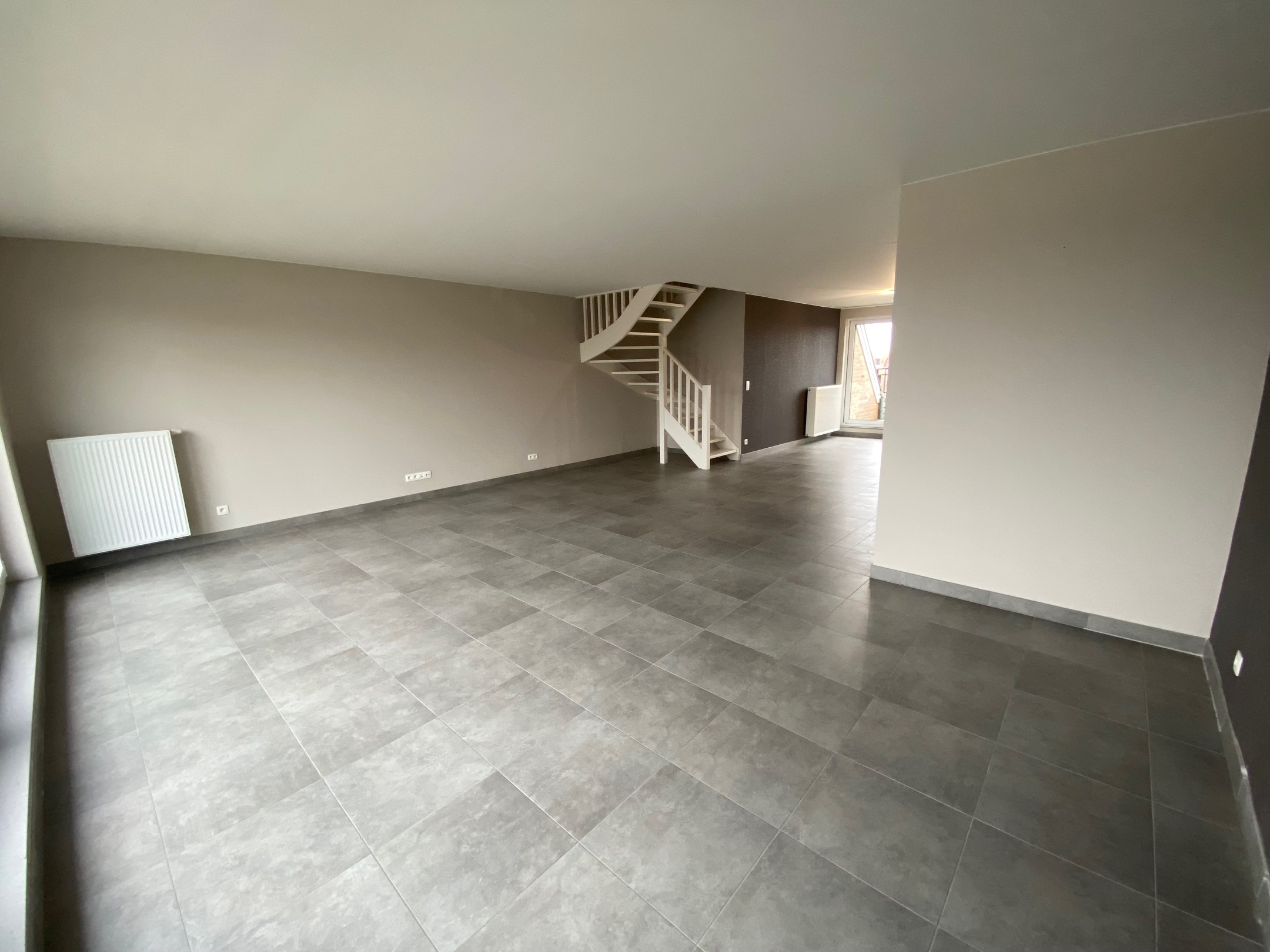 Non meubl&#233; - Appartement en duplex au centre de Knokke-Heist avec 3 chambres. 