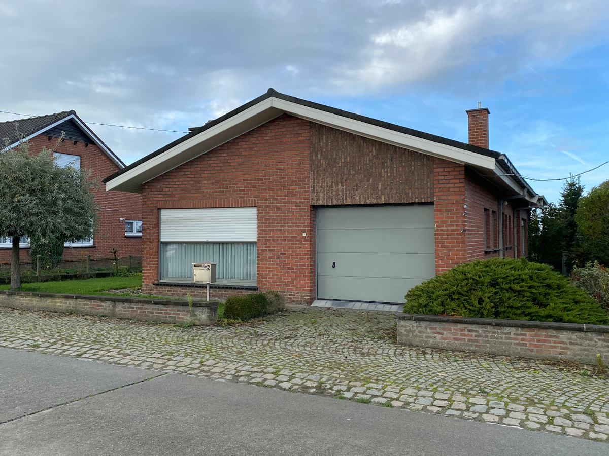 Woning met 3 slaapkamers en garage te Ichtegem 