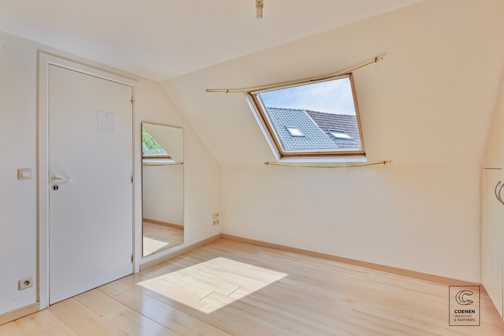 Knusse woning met 2 slpk&#39;s, een bew. opp. van 64 m&#178; op rustige en centrale ligging te Schilde 