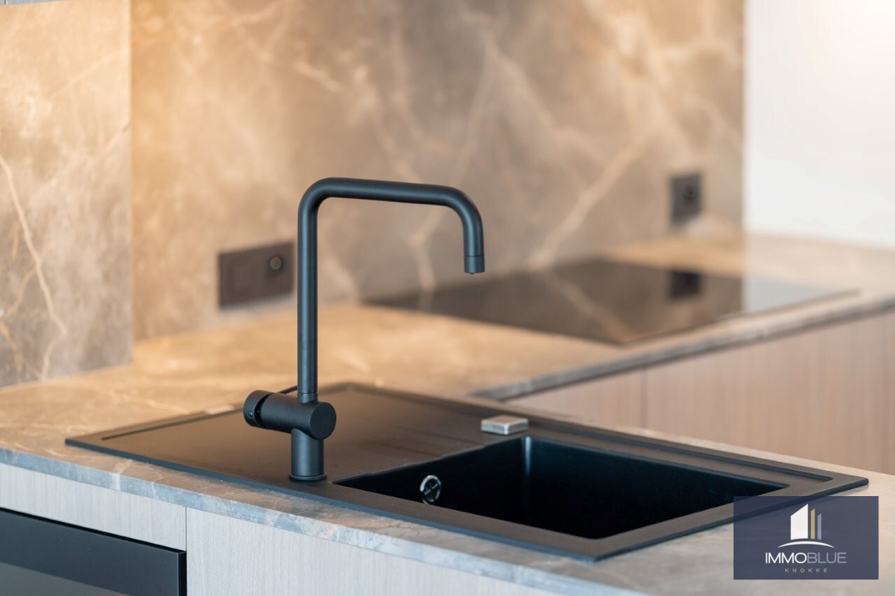 Appartement enti&#232;rement r&#233;nov&#233; et lumineux, situ&#233; dans une petite r&#233;sidence. 