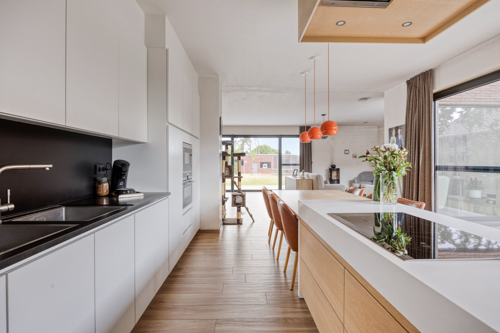 Energiezuinige gezinswoning met magazijn op ruim perceel van 10a 78ca in Balen-Hulsen 