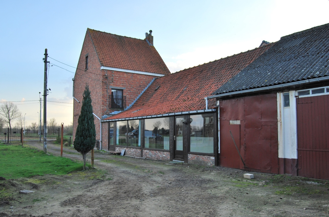 Te renoveren woning op 7390m&#178; te Lokeren 