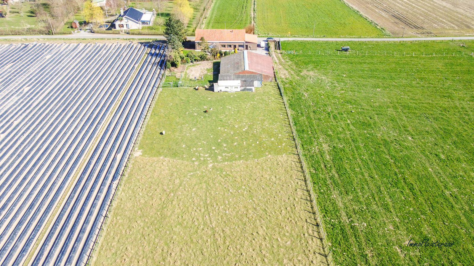 Woning met landelijke vergezichten en loods op ca.68a 