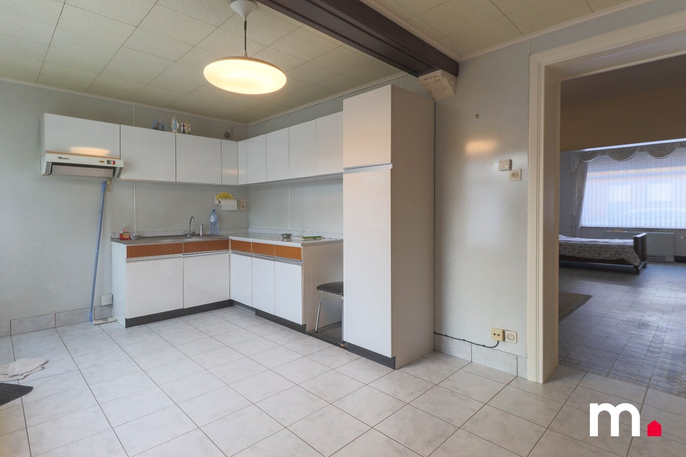 Goed gelegen woning met 3 slaapkamers en loods (150 m2)  te Deerlijk ! 