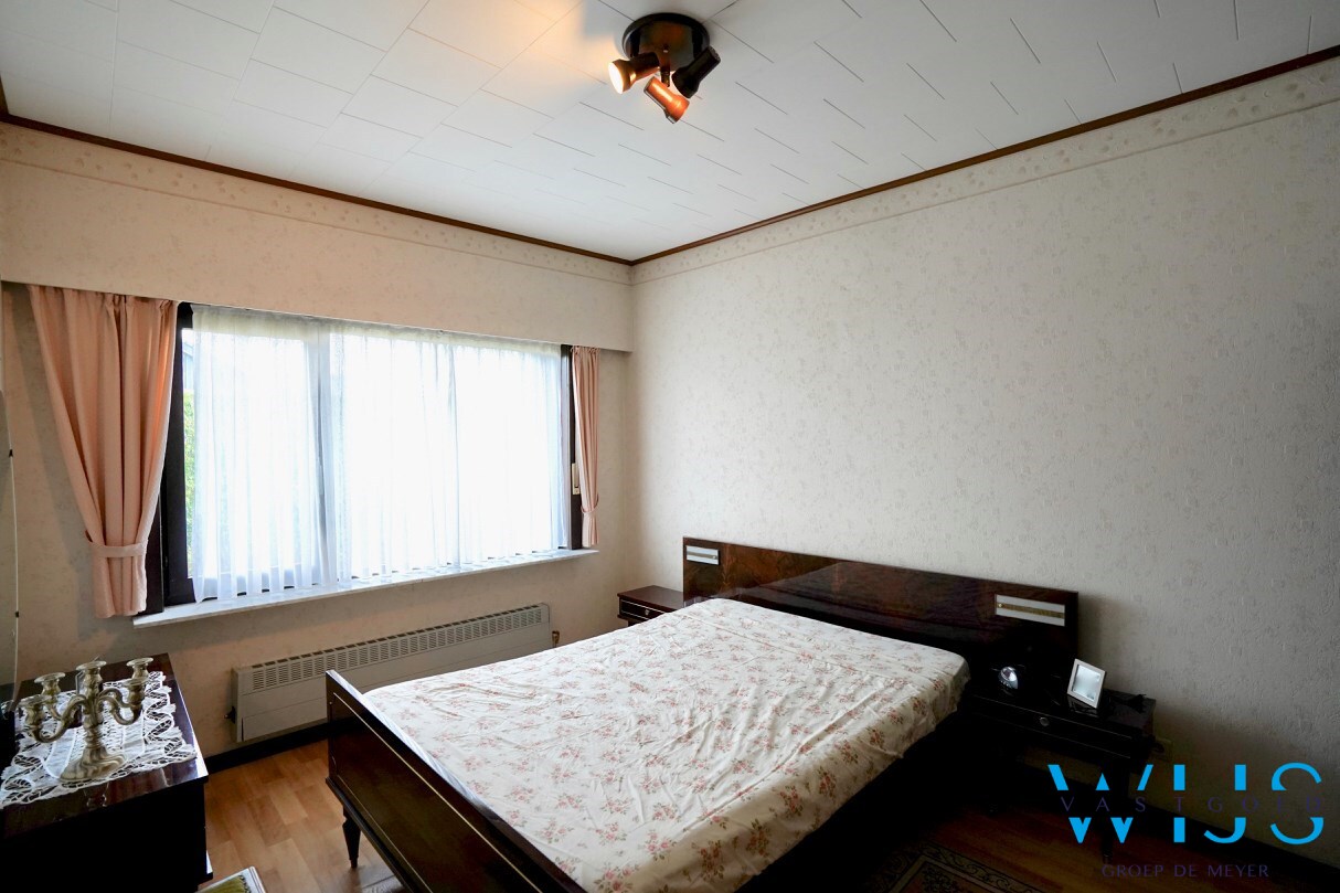 Zeer goed onderhouden woonhuis op 1.165m&#178; te ERTVELDE ! 