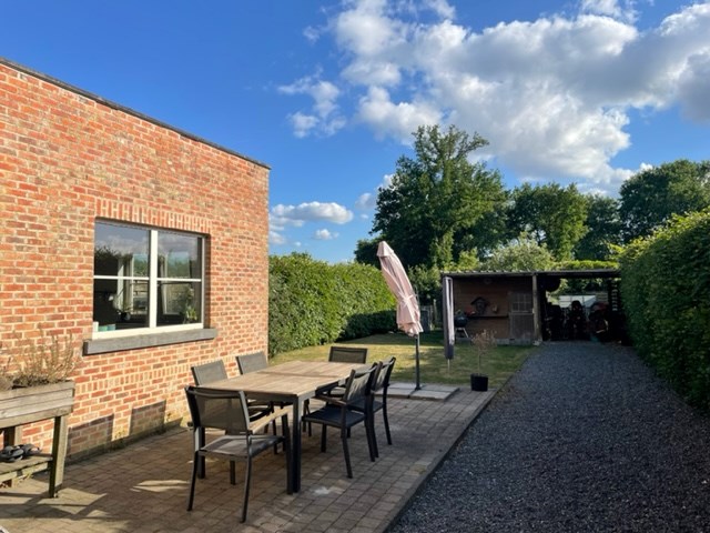 Prachtige half-open woning gelegen te Kasterlee - Tielen! 
