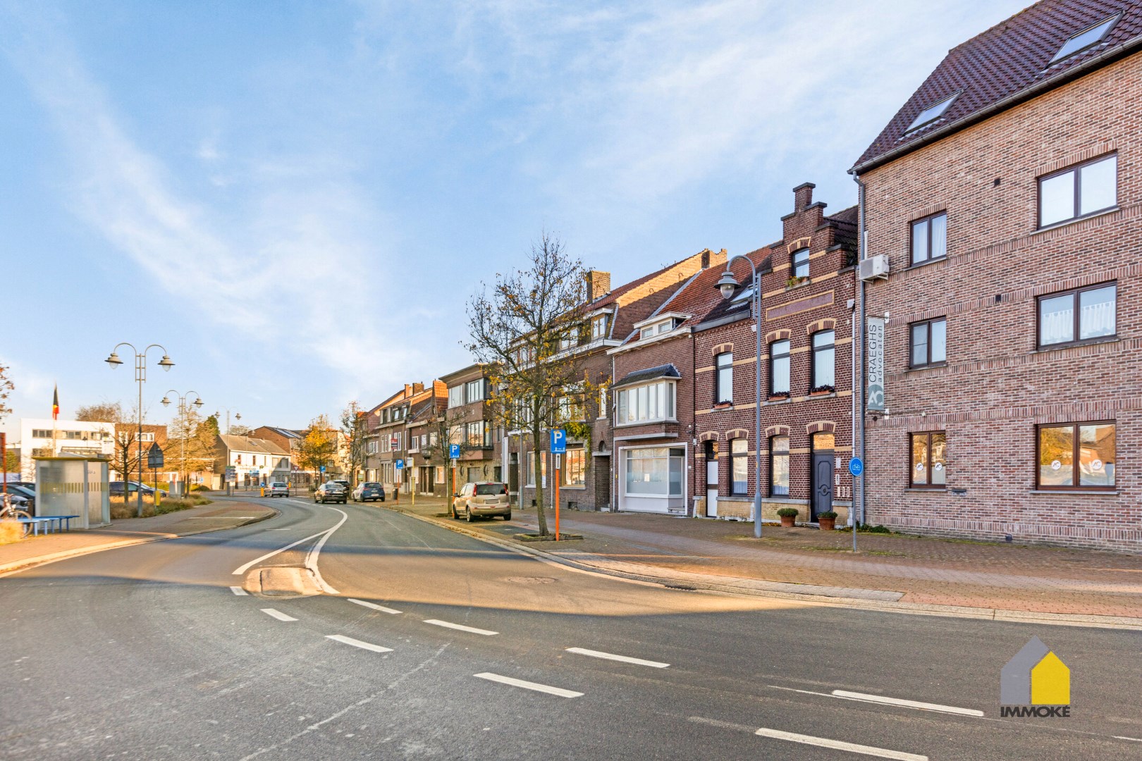 Gelijkvloers appartement (89 m&#178;) met 2 slaapkamers, stadstuintje en kelderberging. 