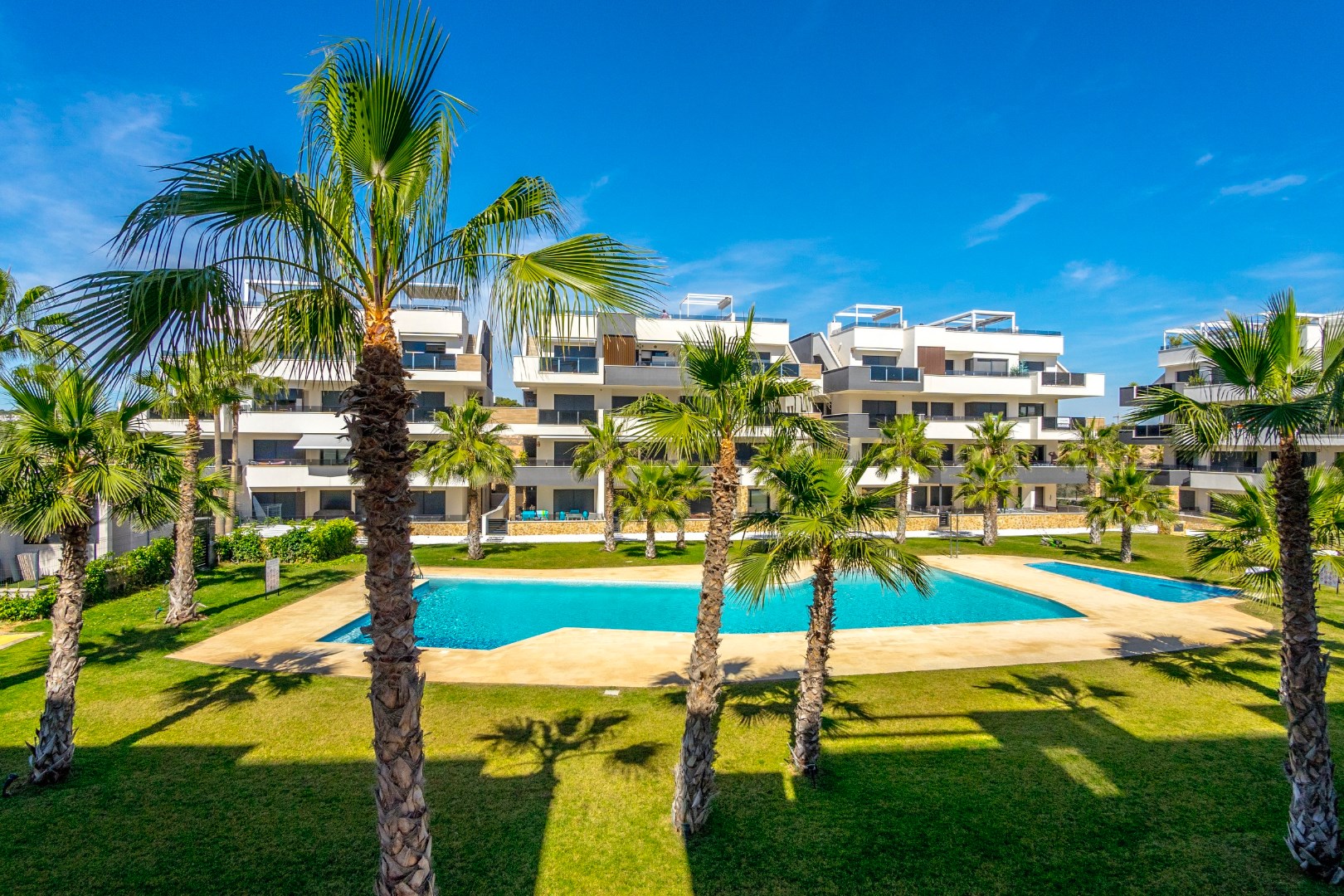 Super Ster Aanbieding! Volledig ingericht nieuw appartement aan de Costa Blanca 