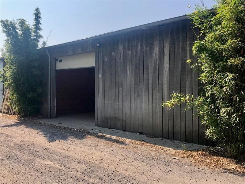 Droge en veilige opslagplaats op gunstige locatie 