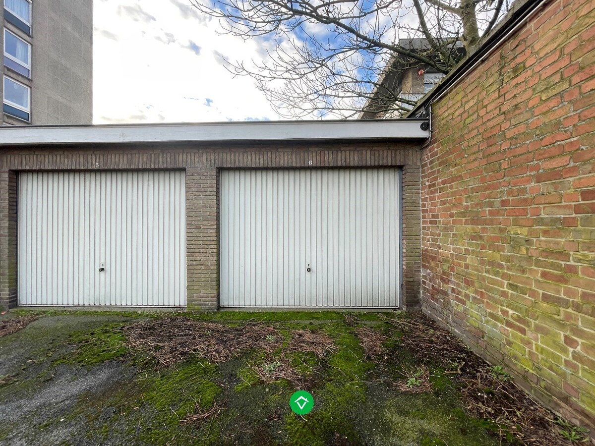 Afgesloten garagebox te Roeselare 