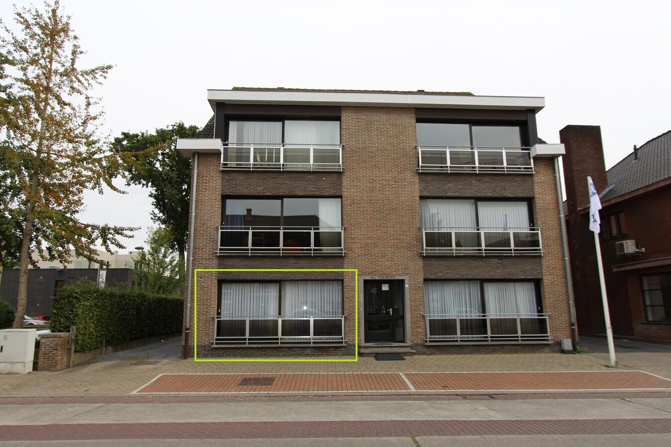 Appartement met 2 slaapkamers en garage in centrum Koekelare 