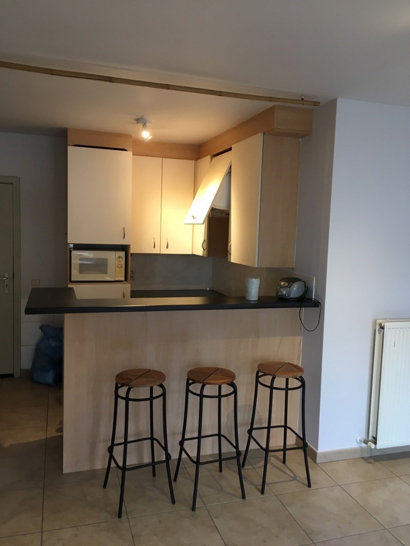 Zeer verzorgd 1-slaapkamerappartement met balkon en staanplaats 