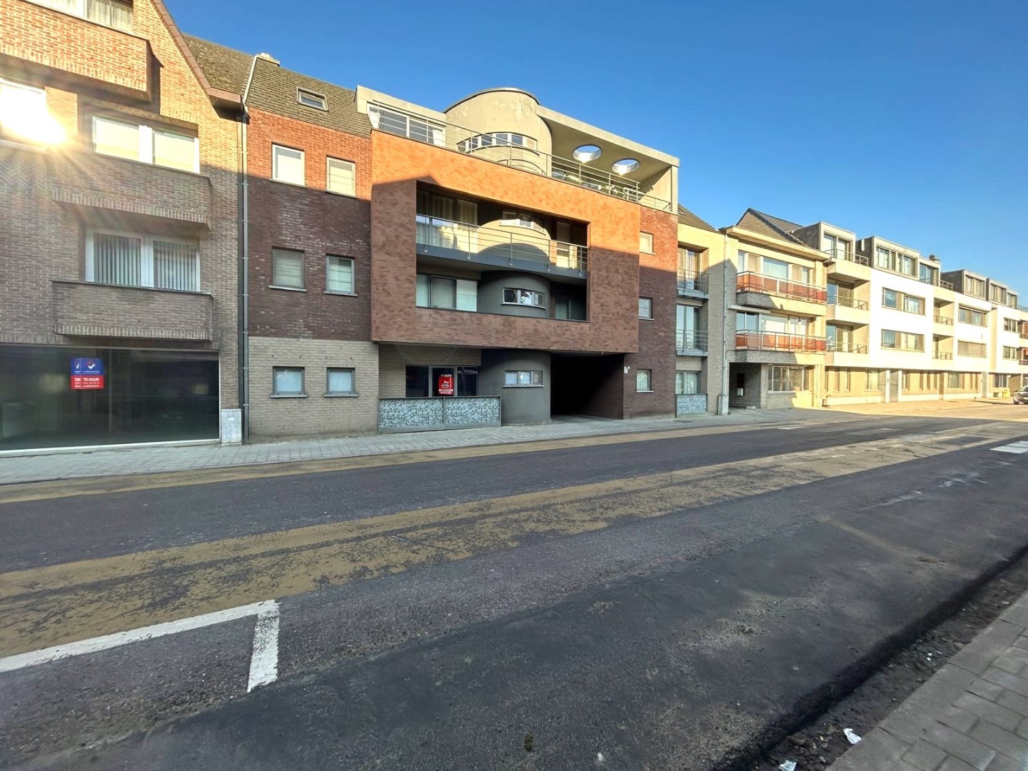 Luxueus gelijkvloers appartement met 2 slpk. in het centrum van Geel 