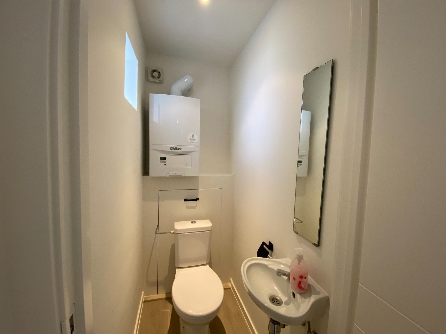 Instapklaar appartement in hartje Deerlijk! 