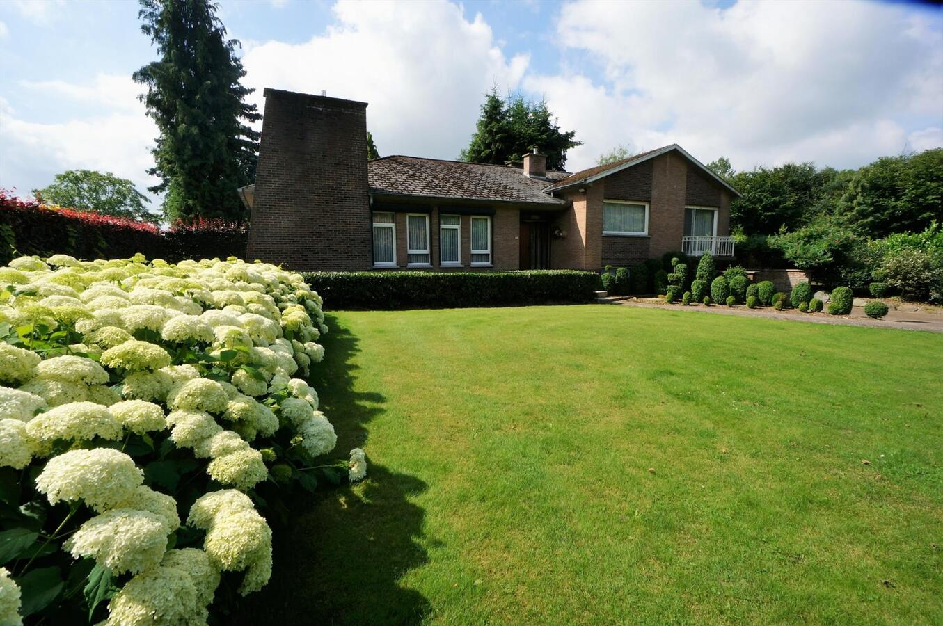 Farm sold in Meeuwen-Gruitrode