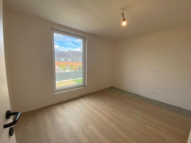 Nieuwbouw halfopen woning op een goeie ligging in gloednieuwe verkaveling! 