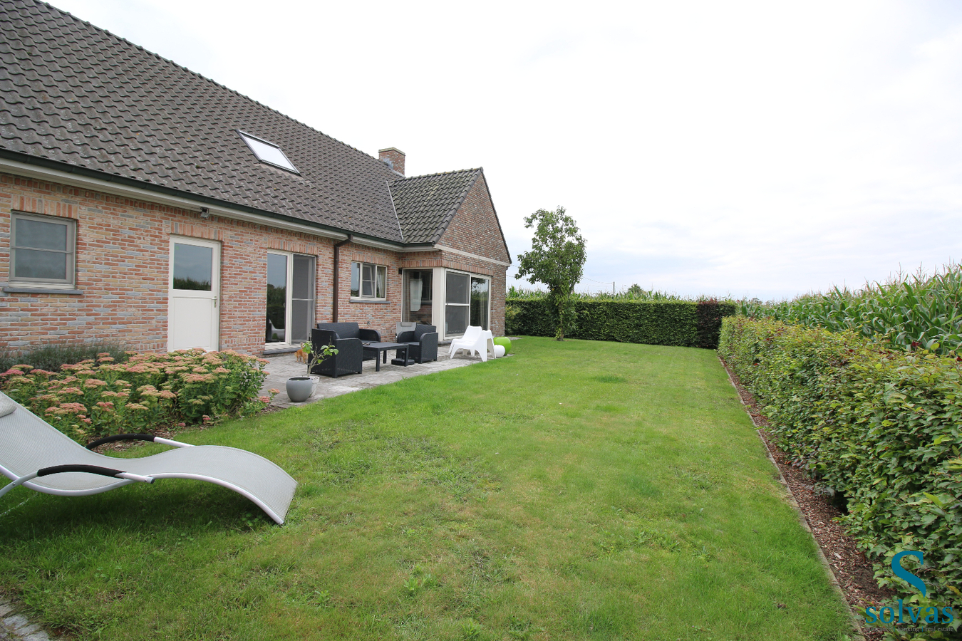 Rustig gelegen villa met ruime tuin! 