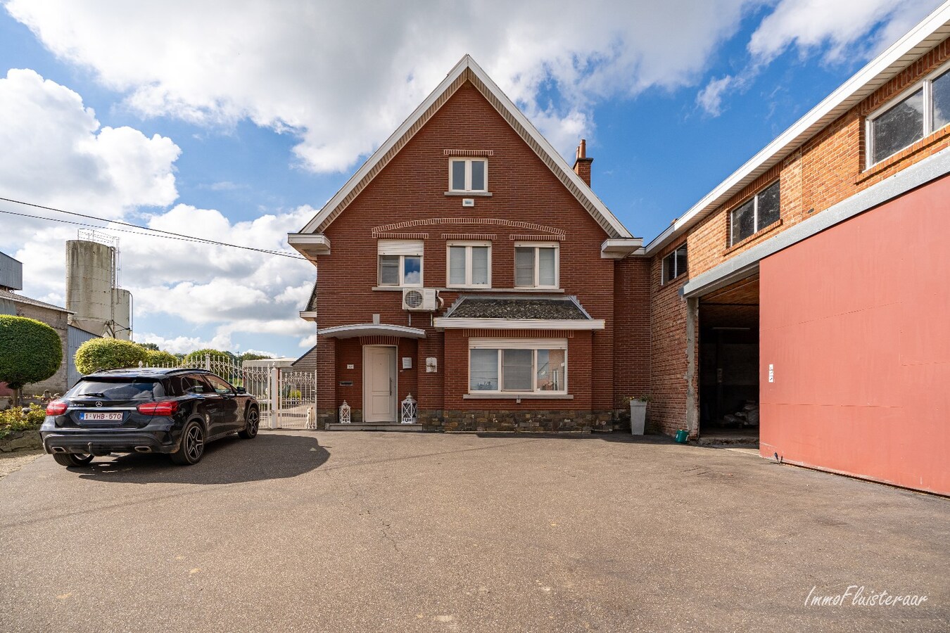 Charmant gerenoveerde woning met diverse bijgebouwen op ca. 1,9 ha te Bekkevoort. 