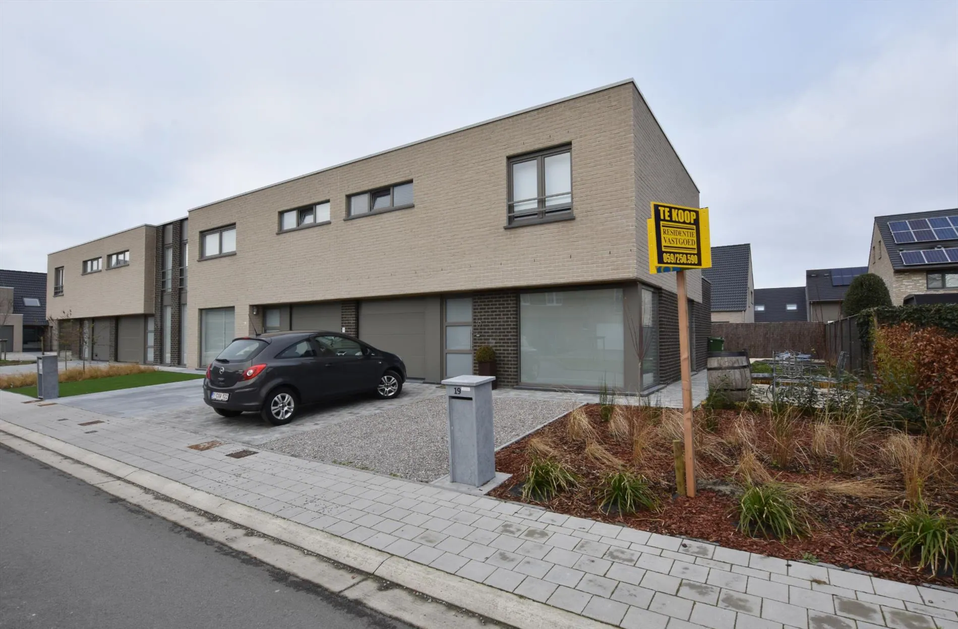 Prachtig afgewerkte woning op 300m² te Veurne. 