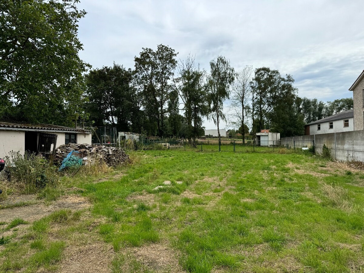 Karaktervolle woning met 4 slaapkamers te Wijnendale 