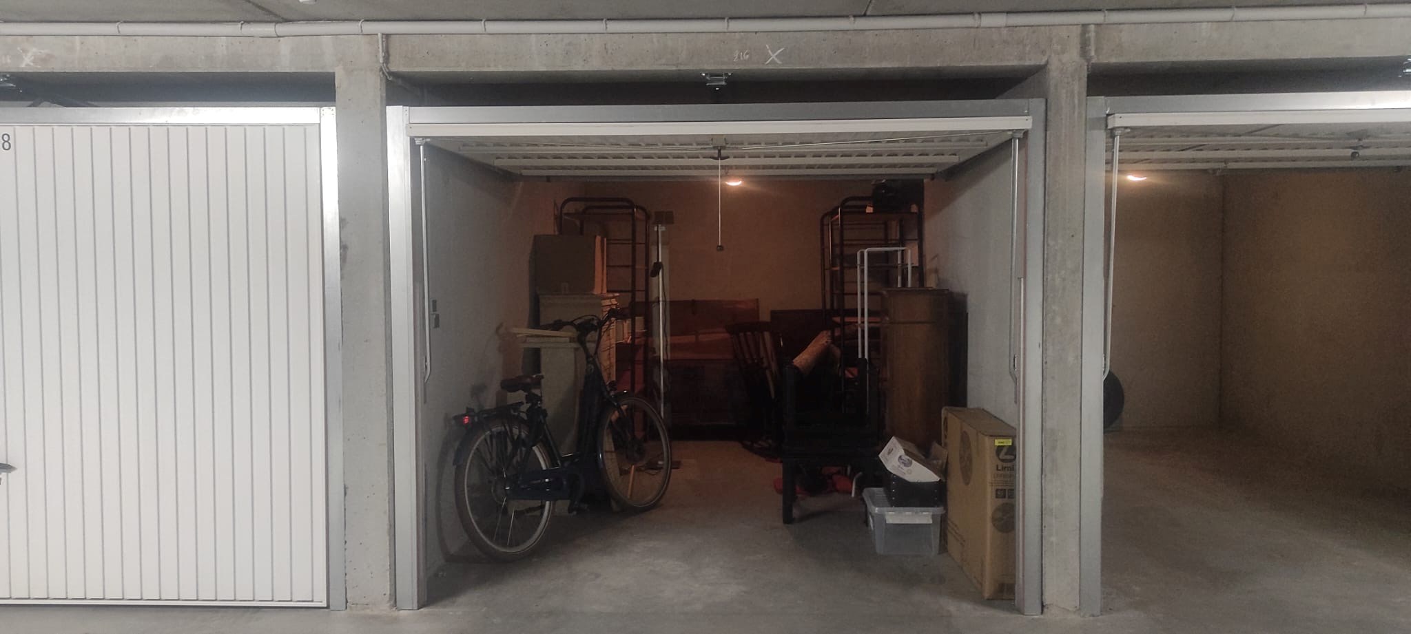 Monsieur Anthony - Avenue du Sel: box de garage ferm&#233; au niveau -3. 