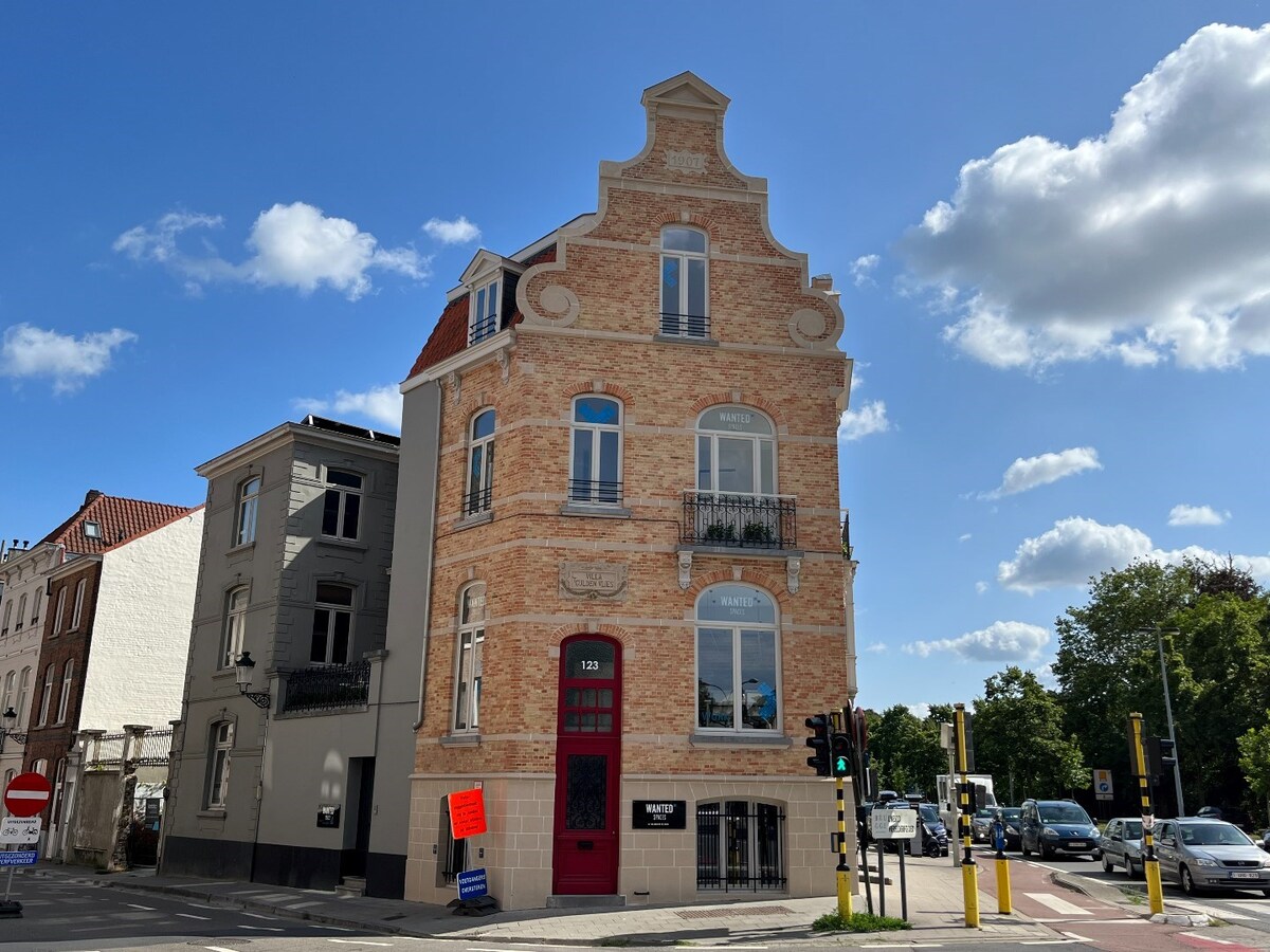 A space to THINK te Brugge 