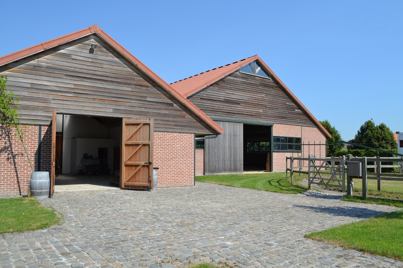 Luxueux centre &#233;questre sur environ 2,5ha dans les environs de Gand 