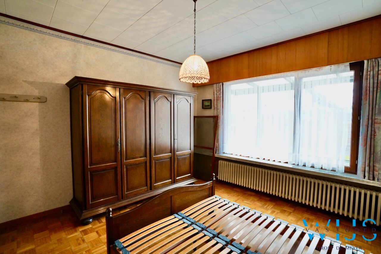 Ruime bungalow op een ideale locatie te Ertvelde ! 