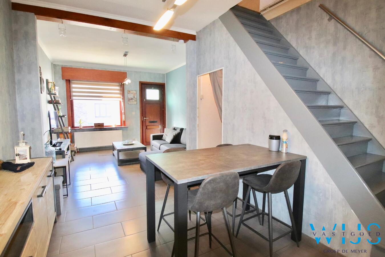 Gerenoveerd woonhuis op toplocatie in Zelzate! 