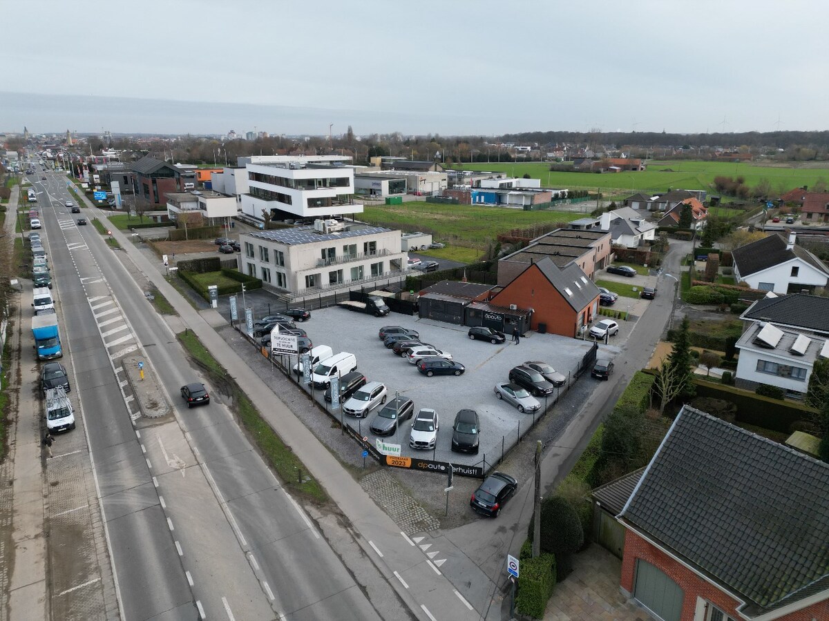 Uniek gelegen terrein (1000m&#178;) op een uiterst centrale ligging te Roeselare 