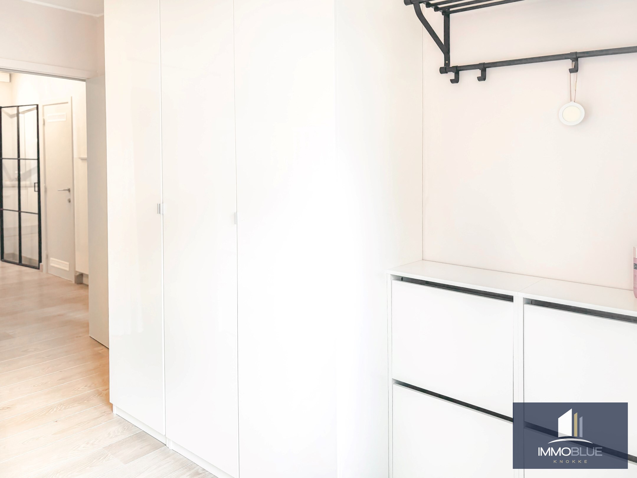 Appartement lumineux pr&#234;t &#224; emm&#233;nager avec une fa&#231;ade d’environ cinq m&#232;tres de large. 