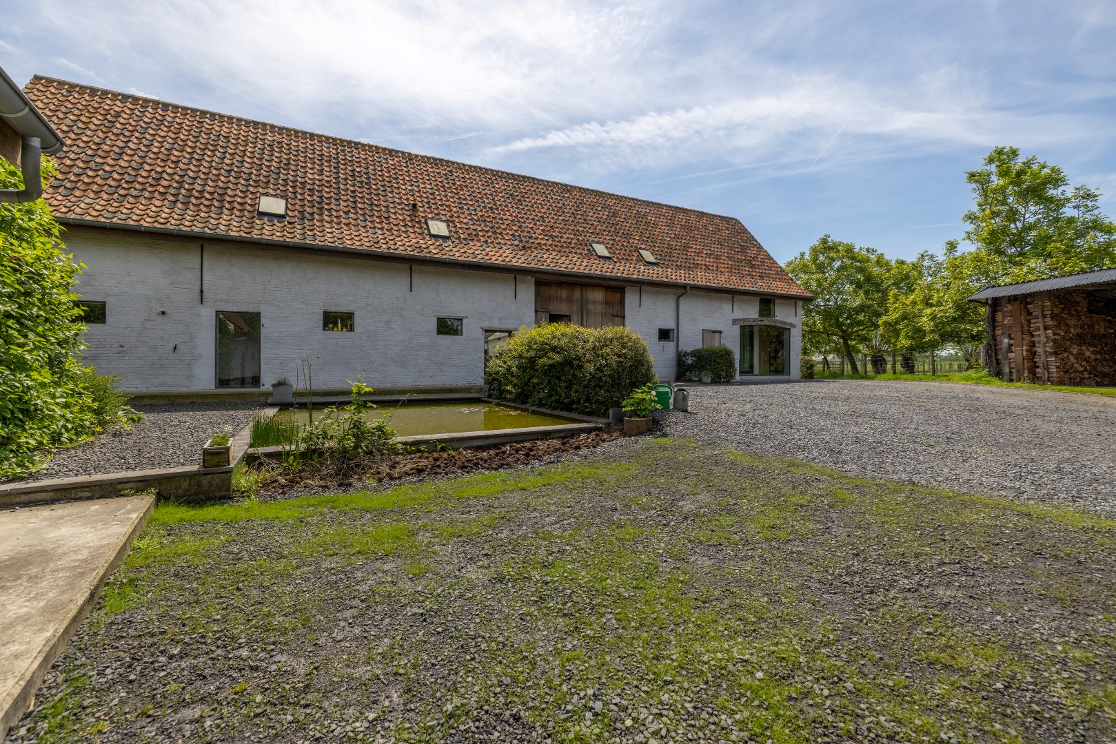 Unieke, compleet gerestaureerde hoeve in het pittoreske Drongen 