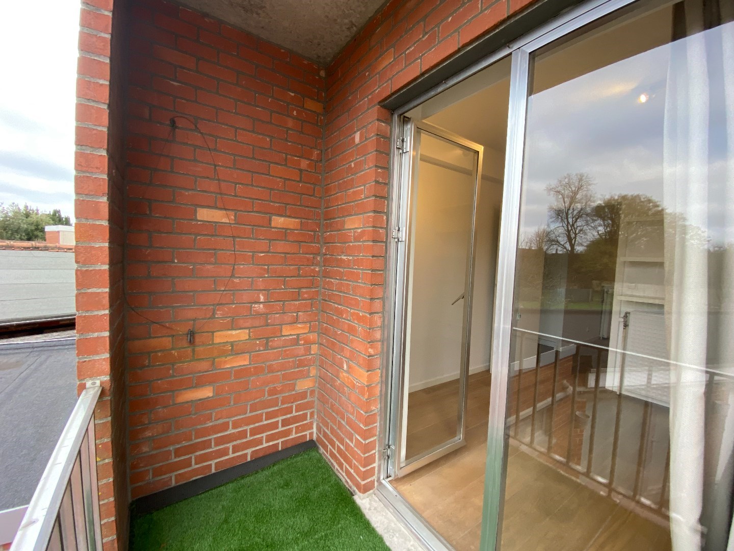 Centraal gelegen appartement met 2 slaapkamers, balkon en garage! 
