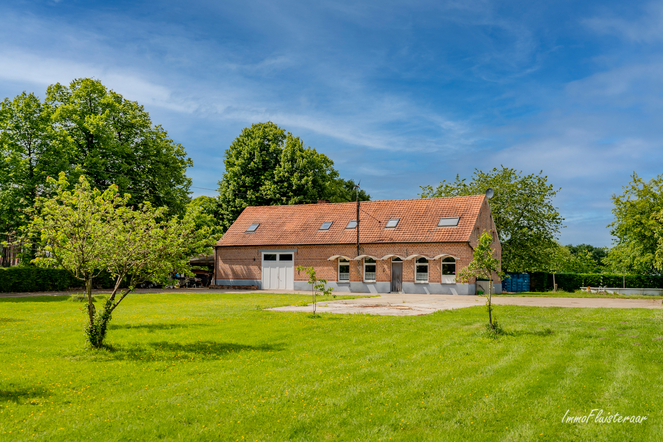 Langgevelhoeve met bijgebouwen en weiland op ca. 1,15ha te Langdorp (Vlaams-Brabant) 