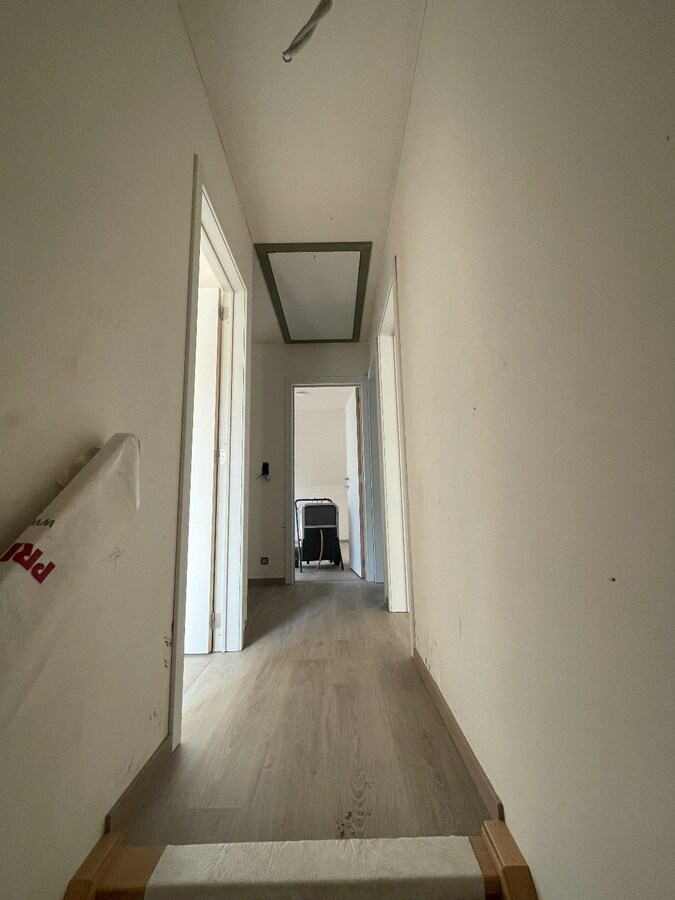 Halfopen nieuwbouwwoning met 3 slaapkamers en garage te Koekelare 