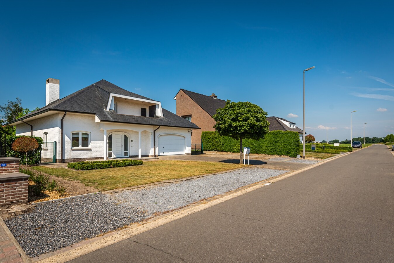 Stijlvol gerenoveerde woning in residenti&#235;le wijk op 1254 m&#178; 